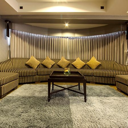 فندق شاطئ دو فاريه جومتين، باتايا جومتين بيتش المظهر الخارجي الصورة The interior of the lounge