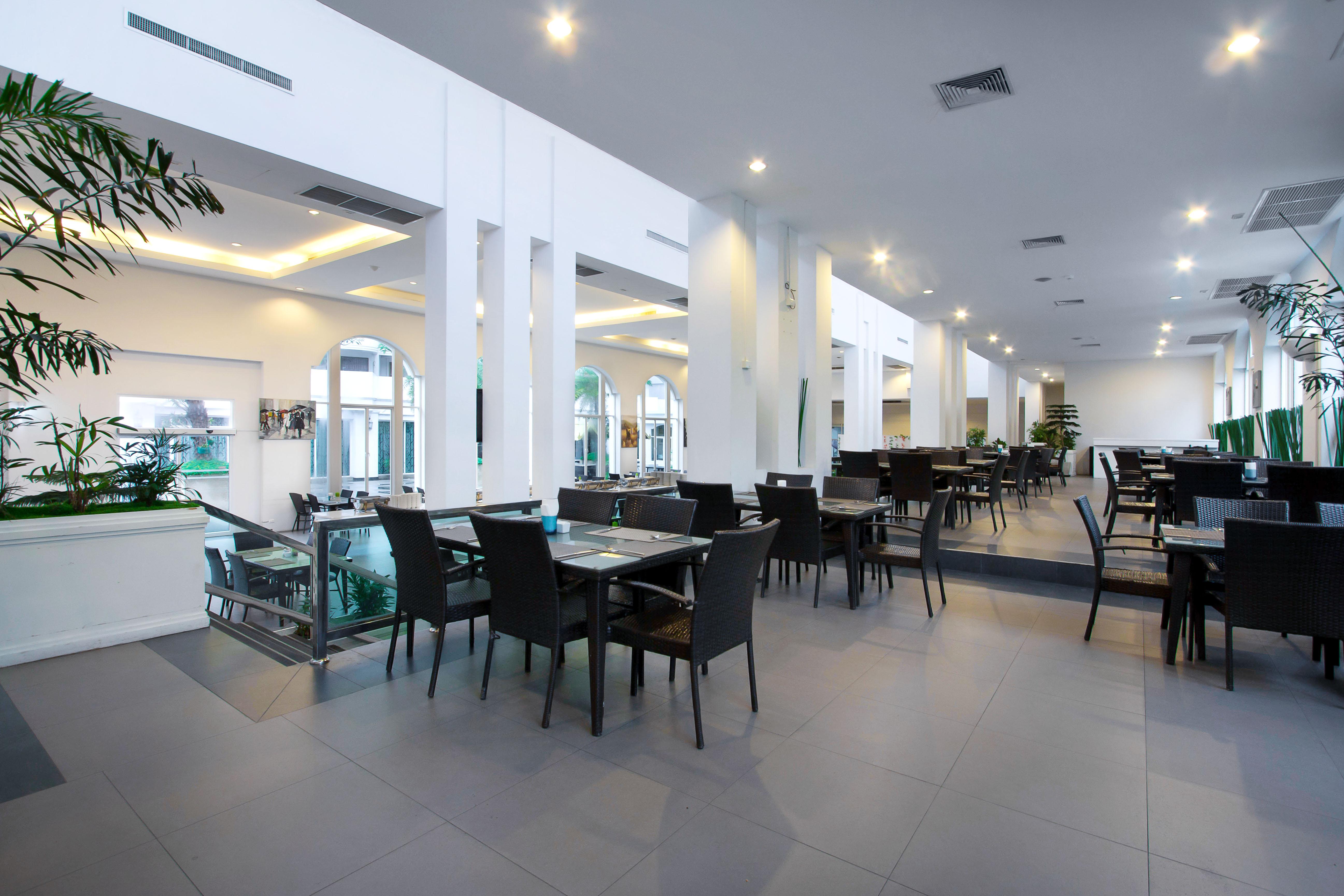 فندق شاطئ دو فاريه جومتين، باتايا جومتين بيتش المظهر الخارجي الصورة The restaurant